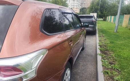 Mitsubishi Outlander III рестайлинг 3, 2012 год, 1 400 000 рублей, 7 фотография