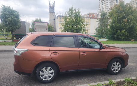 Mitsubishi Outlander III рестайлинг 3, 2012 год, 1 400 000 рублей, 2 фотография