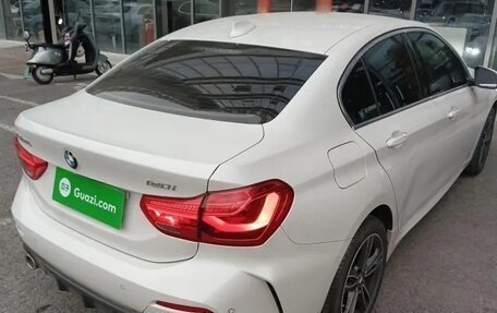 BMW 1 серия, 2022 год, 1 530 000 рублей, 5 фотография