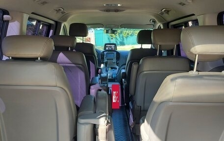 Hyundai Grand Starex Grand Starex I рестайлинг 2, 2014 год, 2 325 000 рублей, 4 фотография