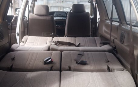 Toyota Estima III рестайлинг -2, 1993 год, 260 000 рублей, 14 фотография