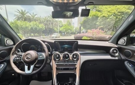 Mercedes-Benz GLC, 2022 год, 3 930 000 рублей, 3 фотография