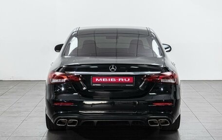 Mercedes-Benz E-Класс, 2020 год, 3 500 000 рублей, 4 фотография