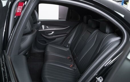 Mercedes-Benz E-Класс, 2020 год, 3 500 000 рублей, 9 фотография