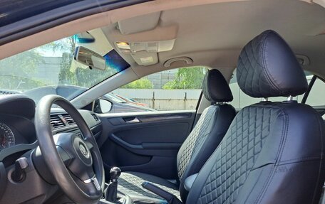 Volkswagen Jetta VI, 2011 год, 869 000 рублей, 16 фотография