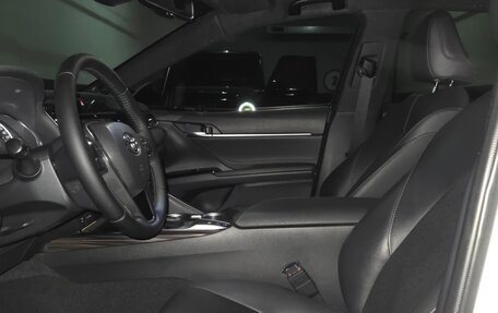 Toyota Camry, 2018 год, 2 950 000 рублей, 5 фотография