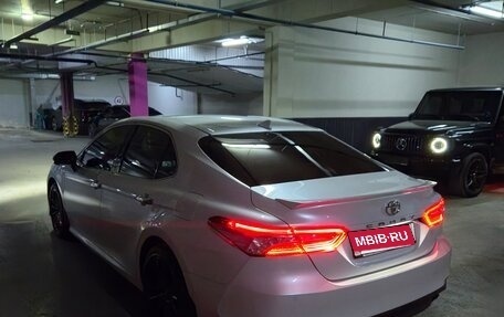 Toyota Camry, 2018 год, 2 950 000 рублей, 3 фотография
