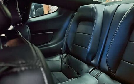 Ford Mustang VI рестайлинг, 2022 год, 3 200 000 рублей, 10 фотография