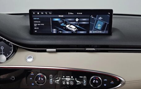 Genesis GV70, 2021 год, 3 650 000 рублей, 9 фотография