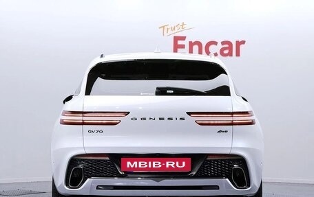 Genesis GV70, 2021 год, 3 650 000 рублей, 4 фотография