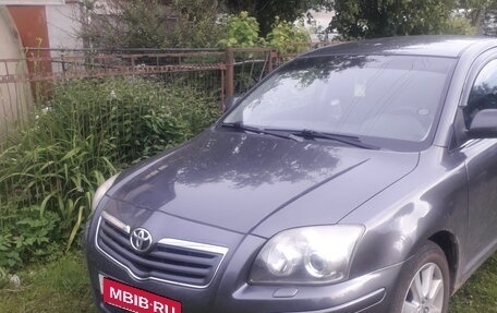 Toyota Avensis III рестайлинг, 2008 год, 900 000 рублей, 1 фотография