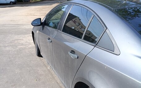 Chevrolet Cruze II, 2010 год, 410 000 рублей, 10 фотография