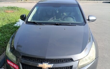 Chevrolet Cruze II, 2010 год, 410 000 рублей, 9 фотография