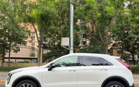 Cadillac XT4 I, 2022 год, 2 180 000 рублей, 4 фотография