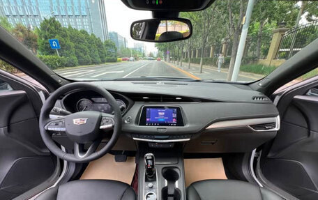 Cadillac XT4 I, 2022 год, 2 180 000 рублей, 5 фотография