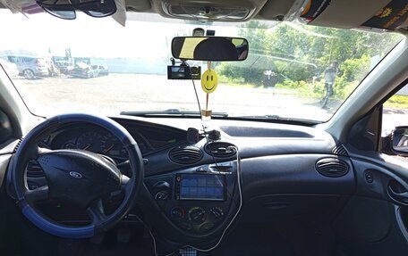 Ford Focus IV, 2001 год, 130 000 рублей, 3 фотография