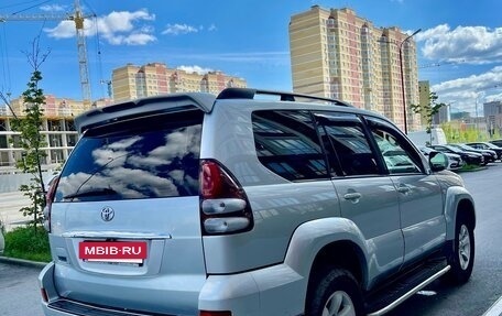 Toyota Land Cruiser Prado 120 рестайлинг, 2006 год, 1 950 000 рублей, 2 фотография