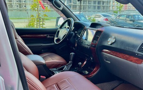 Toyota Land Cruiser Prado 120 рестайлинг, 2006 год, 1 950 000 рублей, 13 фотография