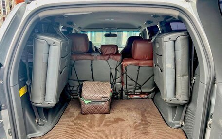 Toyota Land Cruiser Prado 120 рестайлинг, 2006 год, 1 950 000 рублей, 14 фотография