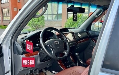 Toyota Land Cruiser Prado 120 рестайлинг, 2006 год, 1 950 000 рублей, 11 фотография