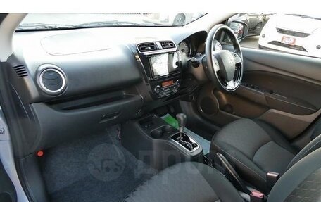 Mitsubishi Mirage VI рестайлинг, 2022 год, 770 000 рублей, 15 фотография