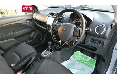 Mitsubishi Mirage VI рестайлинг, 2022 год, 770 000 рублей, 14 фотография