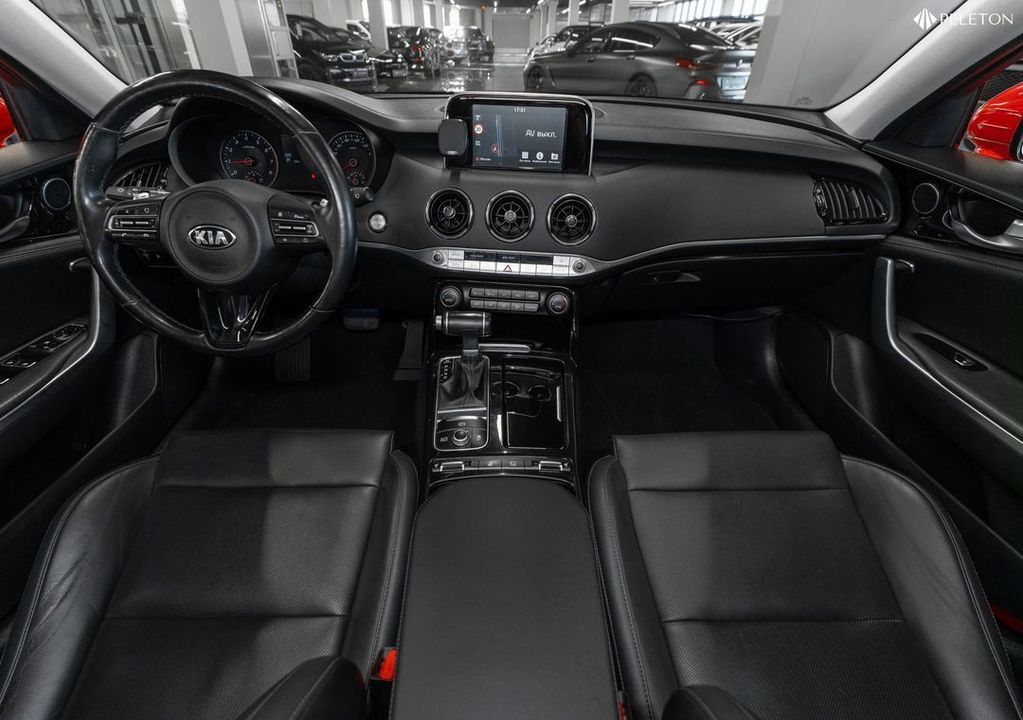KIA Stinger, 2019 год, 2 280 000 рублей, 9 фотография