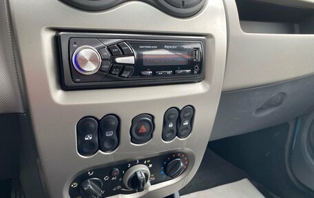 Renault Logan I, 2011 год, 349 000 рублей, 10 фотография