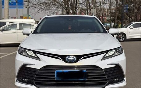 Toyota Camry, 2021 год, 2 400 000 рублей, 2 фотография