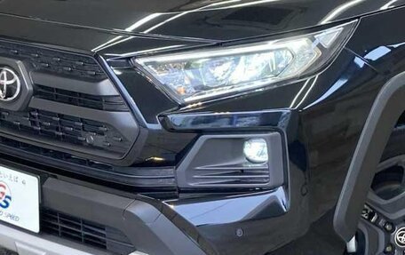 Toyota RAV4, 2023 год, 2 500 000 рублей, 6 фотография