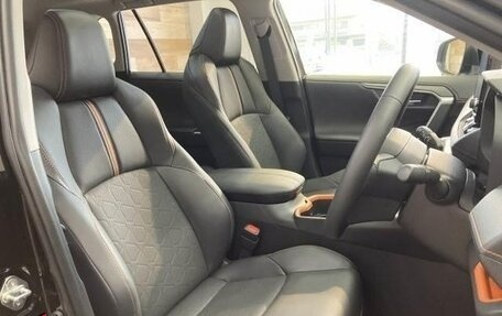 Toyota RAV4, 2023 год, 2 500 000 рублей, 14 фотография