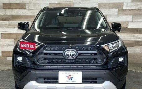 Toyota RAV4, 2023 год, 2 500 000 рублей, 9 фотография