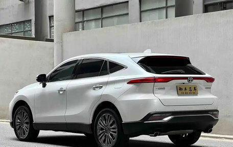 Toyota Harrier, 2023 год, 3 333 123 рублей, 6 фотография