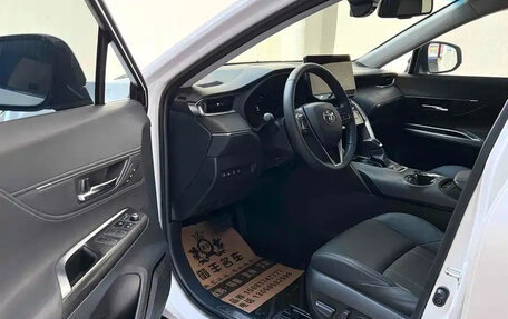 Toyota Harrier, 2023 год, 3 333 123 рублей, 9 фотография