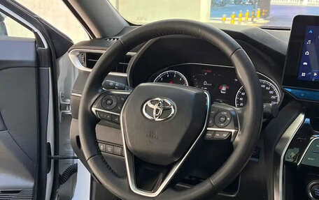 Toyota Harrier, 2023 год, 3 333 123 рублей, 10 фотография