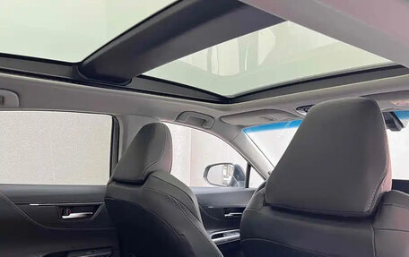Toyota Harrier, 2023 год, 3 333 123 рублей, 13 фотография