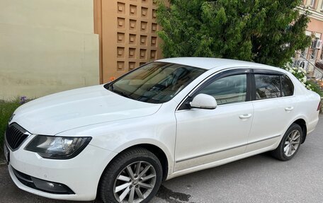 Skoda Superb III рестайлинг, 2013 год, 1 100 000 рублей, 1 фотография