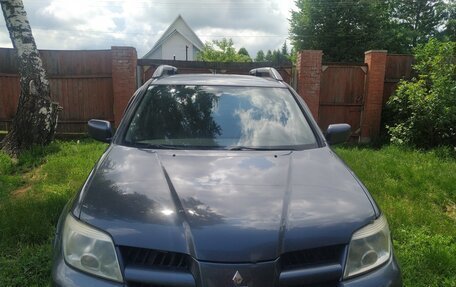 Mitsubishi Outlander III рестайлинг 3, 2007 год, 950 000 рублей, 1 фотография