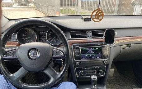 Skoda Superb III рестайлинг, 2013 год, 1 100 000 рублей, 7 фотография