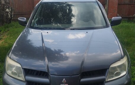 Mitsubishi Outlander III рестайлинг 3, 2007 год, 950 000 рублей, 3 фотография