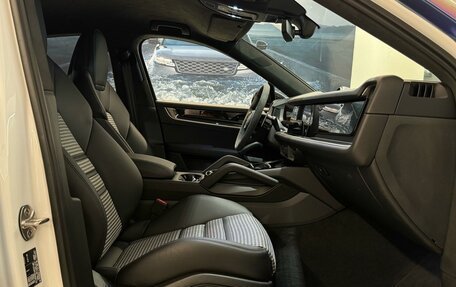 Porsche Cayenne III, 2023 год, 17 000 000 рублей, 2 фотография