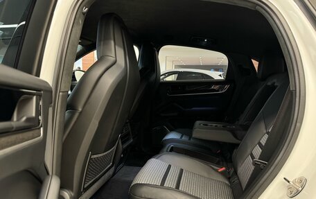 Porsche Cayenne III, 2023 год, 17 000 000 рублей, 28 фотография