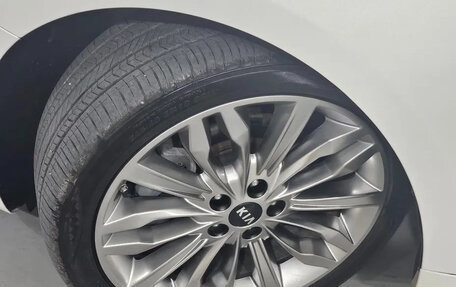 KIA K7, 2021 год, 2 600 855 рублей, 17 фотография