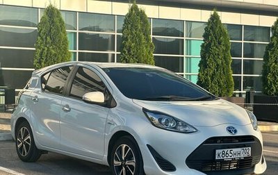 Toyota Aqua I, 2018 год, 1 375 000 рублей, 1 фотография