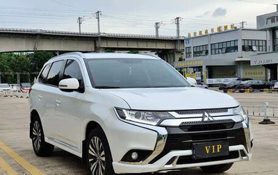Mitsubishi Outlander III рестайлинг 3, 2022 год, 1 735 000 рублей, 1 фотография