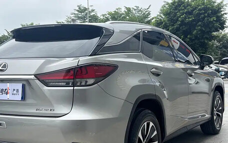 Lexus RX IV рестайлинг, 2021 год, 3 560 000 рублей, 6 фотография