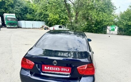 BMW 3 серия, 2007 год, 900 000 рублей, 3 фотография