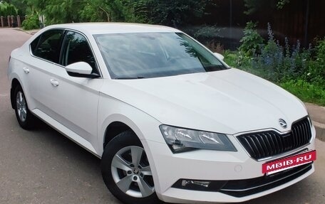 Skoda Superb III рестайлинг, 2016 год, 1 810 000 рублей, 5 фотография