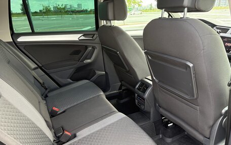 Volkswagen Tiguan II, 2018 год, 2 390 000 рублей, 8 фотография