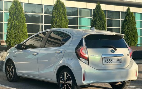 Toyota Aqua I, 2018 год, 1 375 000 рублей, 15 фотография